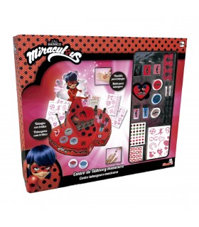 Centro de tattoos y manicura Miraculous Ladybug