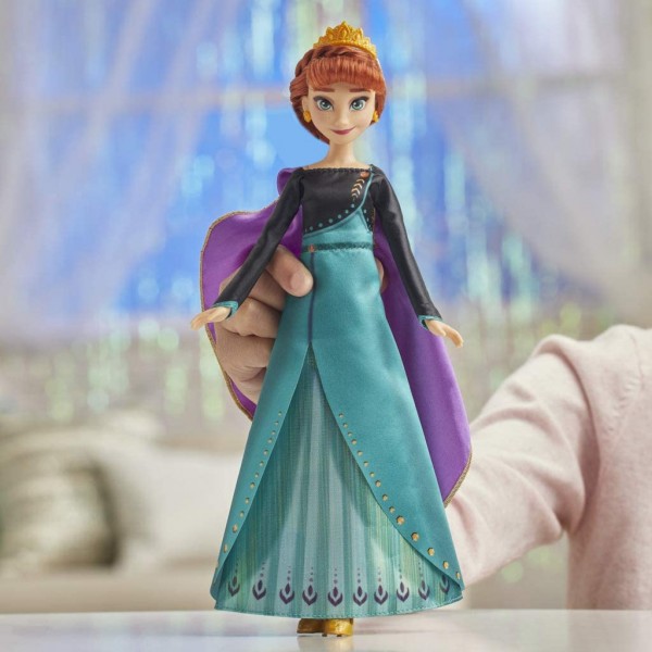 Frozen 2 Muñeca Cantarina Anna