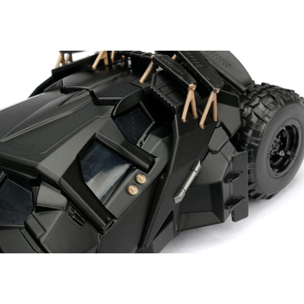 Batmovil metal 1:24 2008 El caballero oscuro