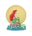 Figura Disney Ariel bajo la Luna
