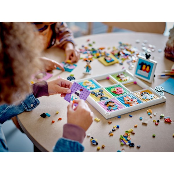LEGO 100 Años de Iconos de la Animación Disney