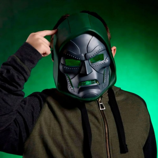 Marvel Avengers Doomsday Máscara Doctor Doom FX