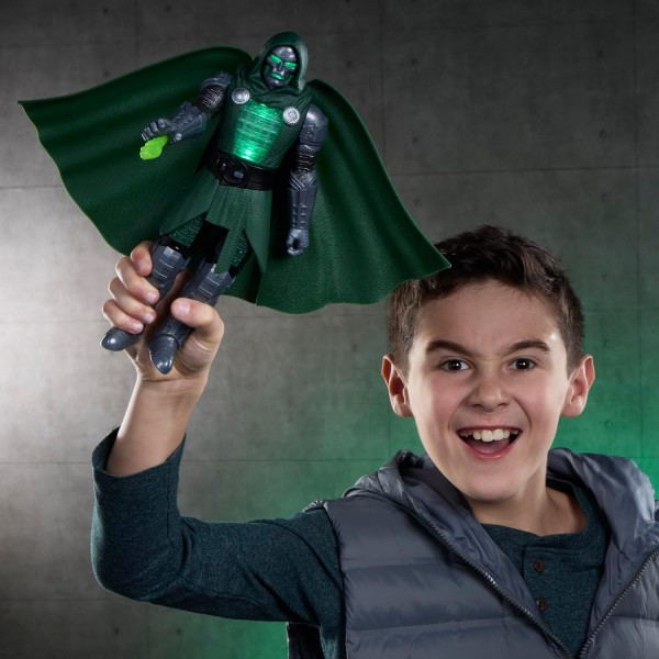 Figura Electrónica Doctor Doom Avengers Doomsday
